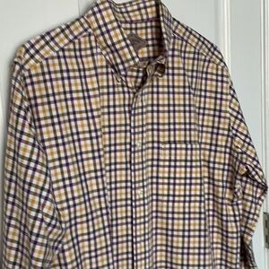 Bills Khaki button down causal cotton shirt size LARGE. Longer shirt body